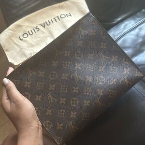 Authentic Louis Vuitton Toiletry Pouch 26
